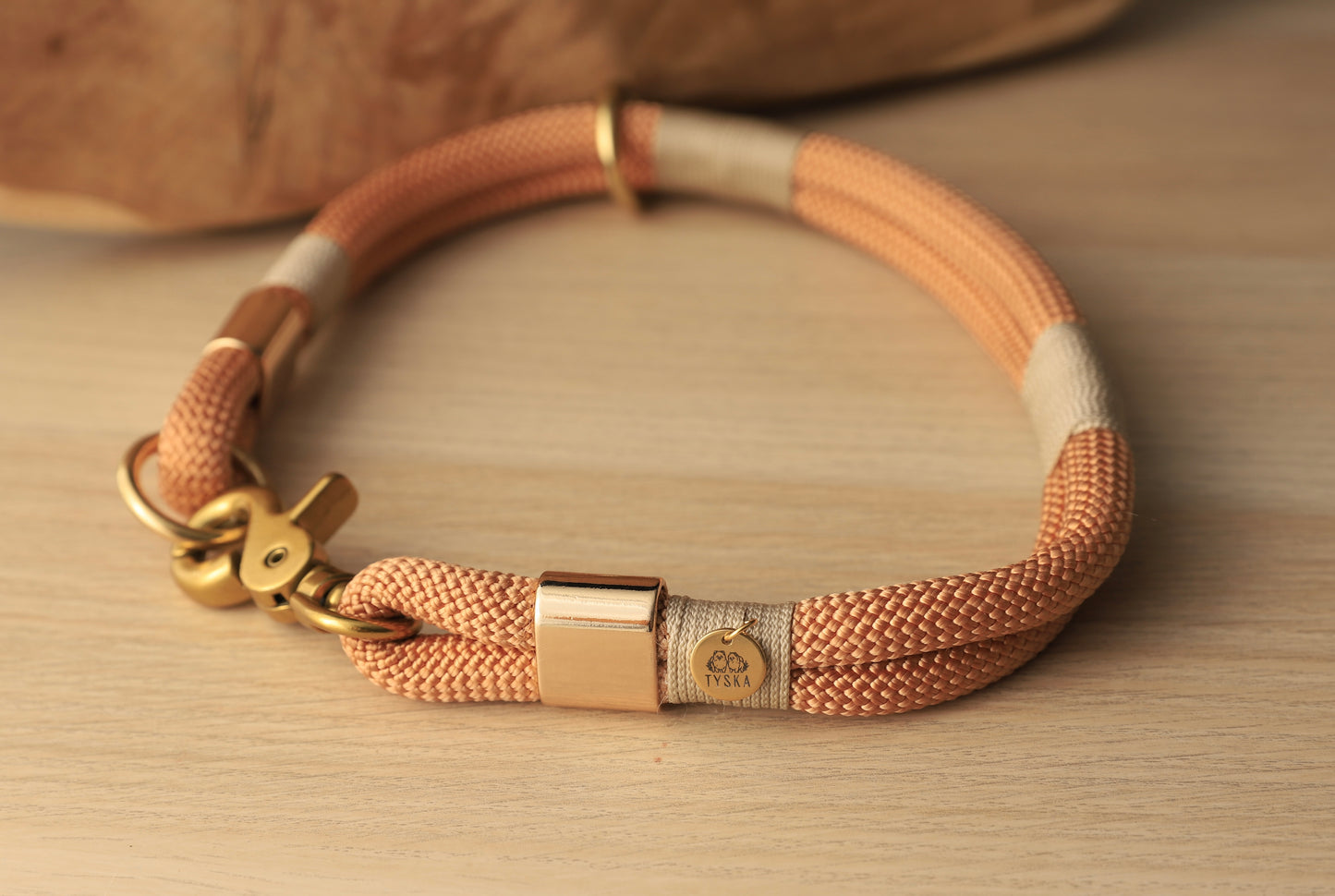 Collier porte-médaille corde double - Différents coloris