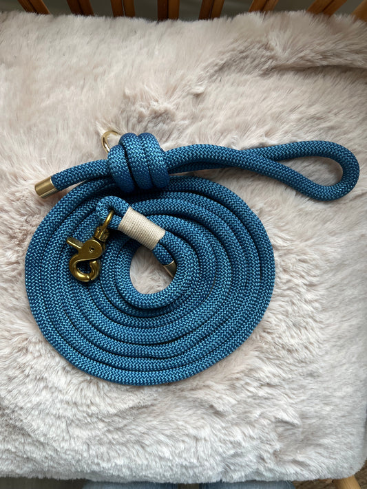 Laisse bleu pétrole
