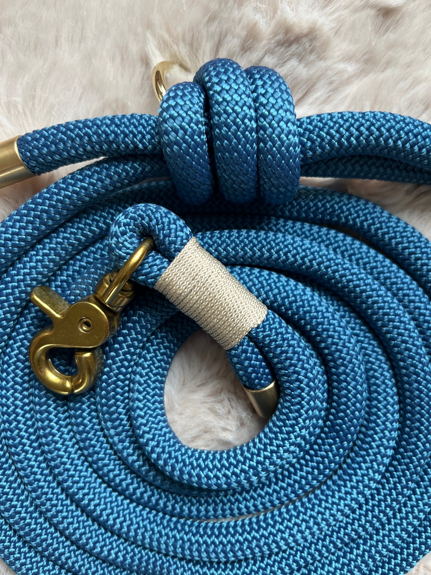 Laisse bleu pétrole