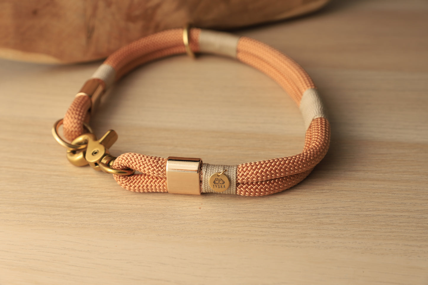 Collier porte-médaille corde double - Différents coloris