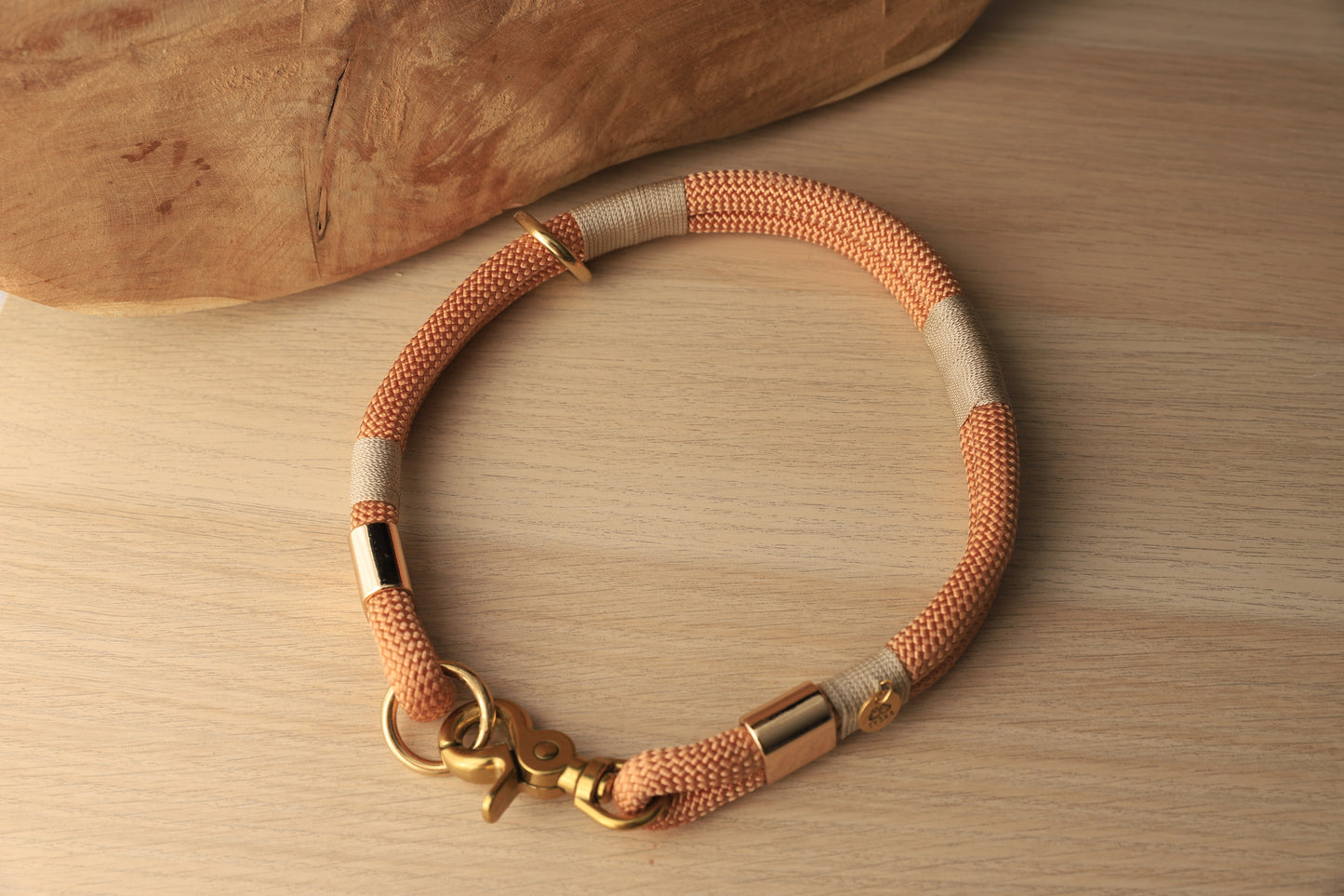 Collier porte-médaille corde double - Différents coloris