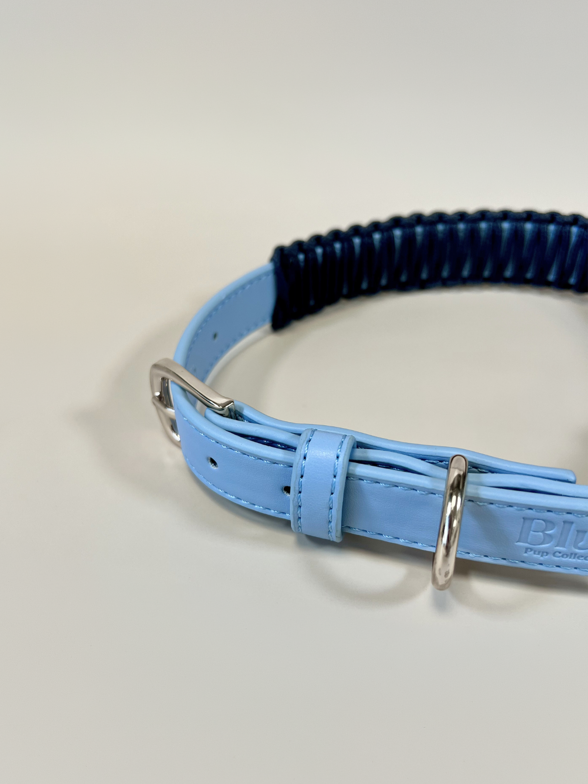 Collier-bandana Blue en simili cuir