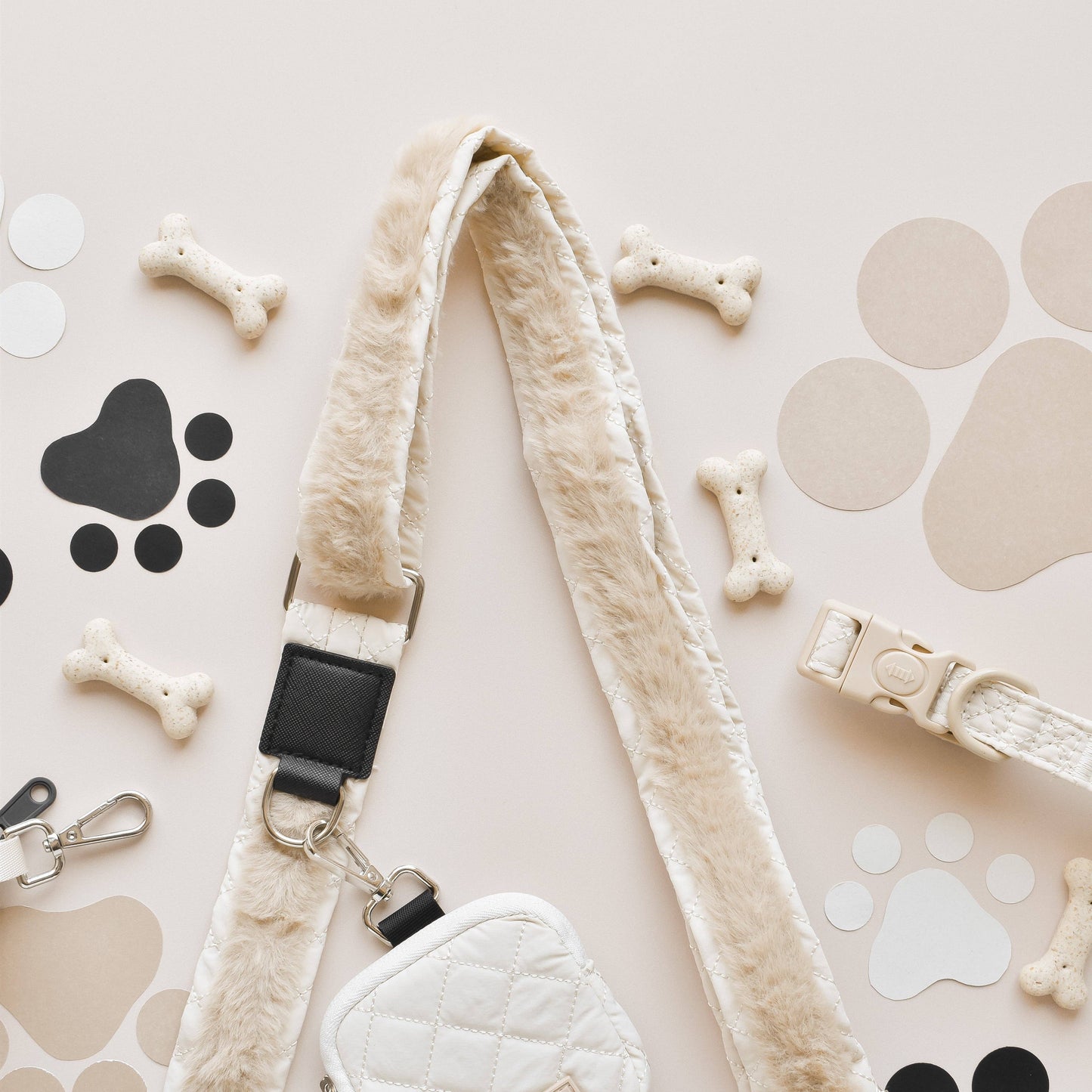 Ensemble Sac de promenade + sangle + pochette frifri pour chien - Matelassé